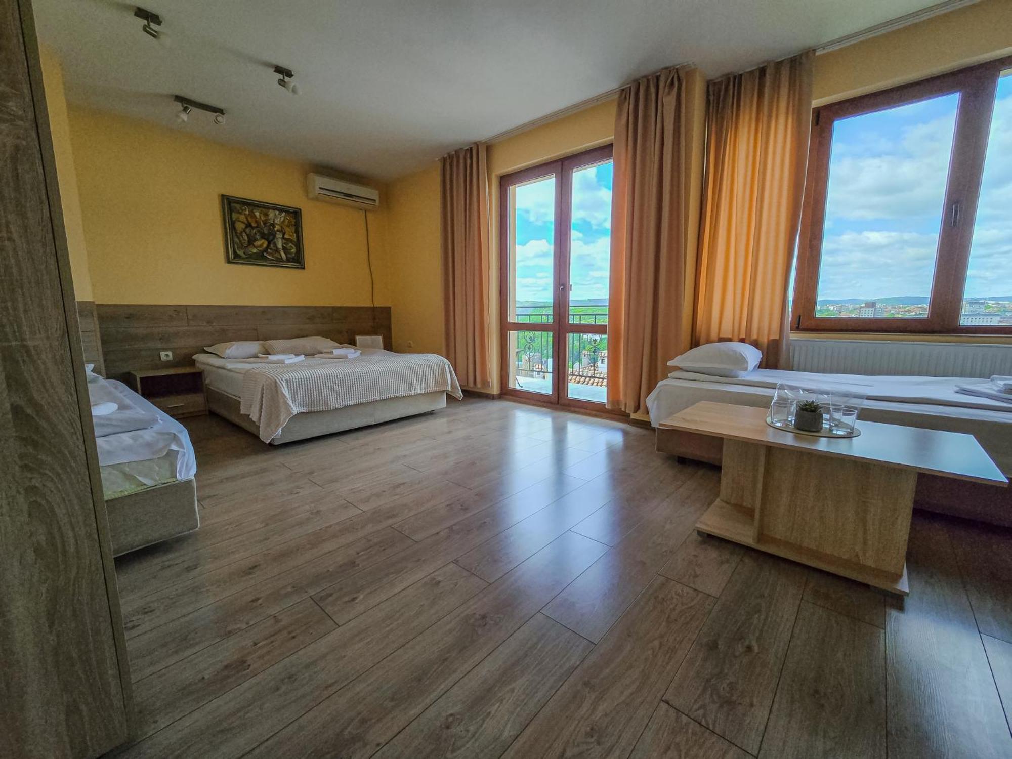 Family Hotel "Slavianska Dusha" Veliko Tărnovo Exterior foto